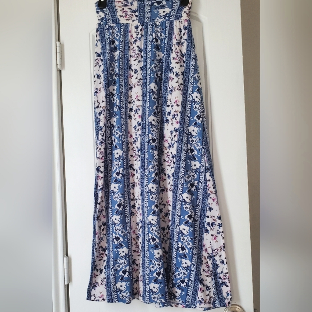 Joe B Blue and white floral maxi skirt